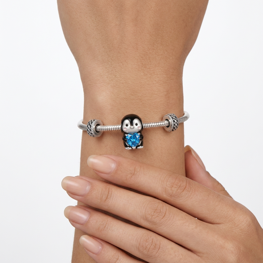 Charm Pinguino Con Piedra De Corazon Azul Plata Ley .925-
