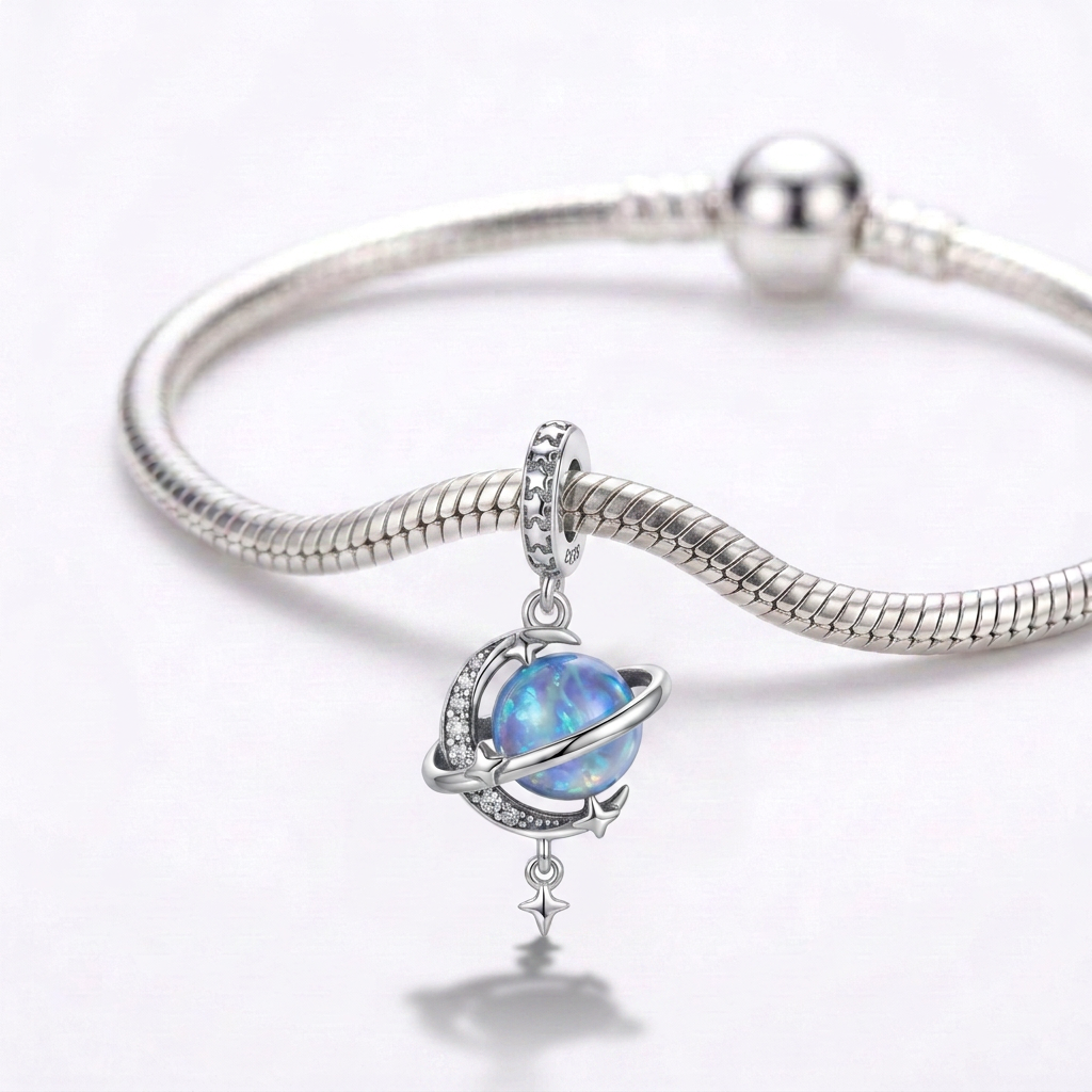 Charm Luna Con Planeta Azul Plata Ley .925