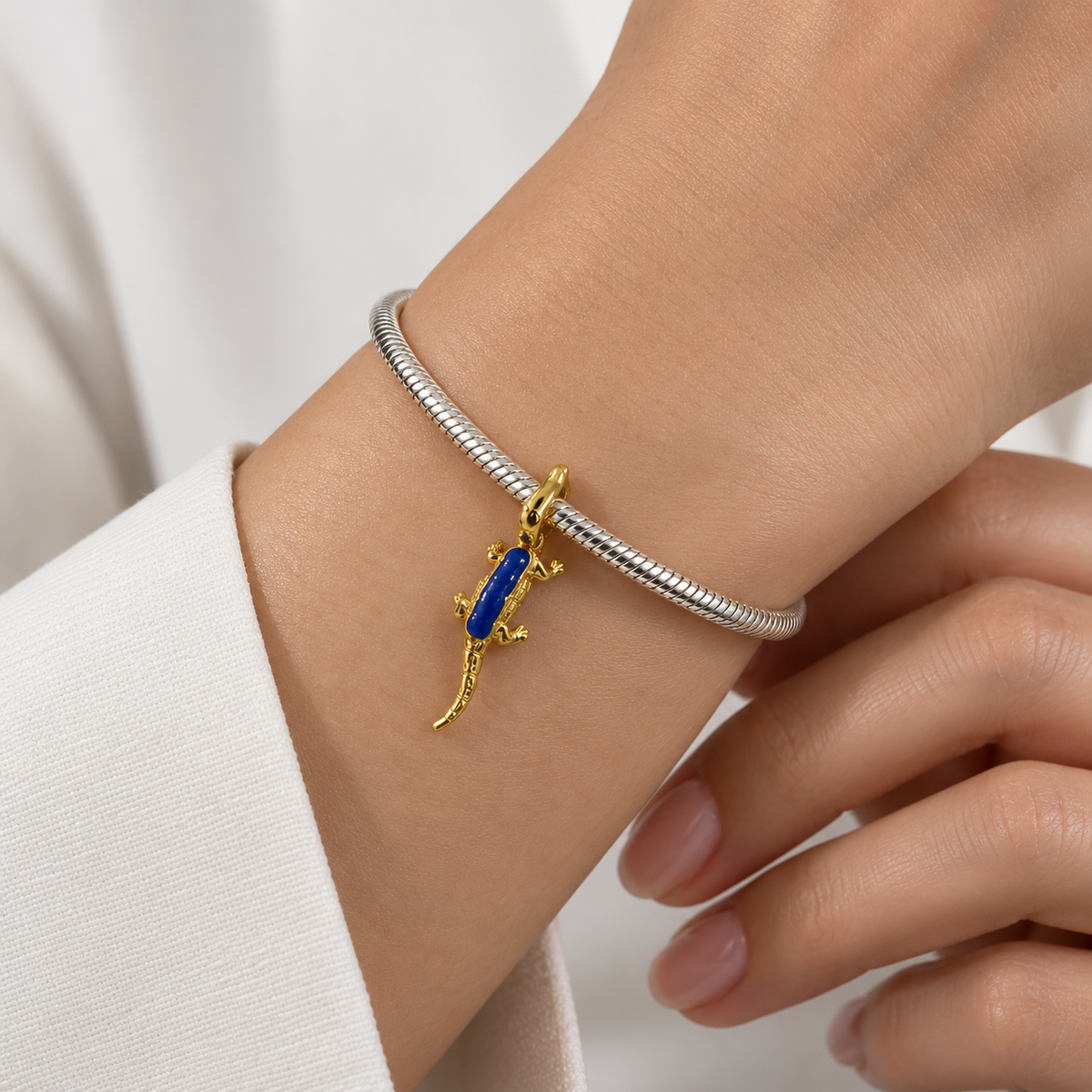 Charm Cocodrilo Dorado Plata Ley .925